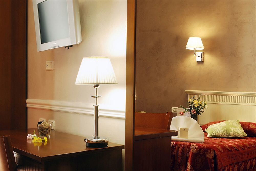 Hotel Caravaggio Rzym Zewnętrze zdjęcie