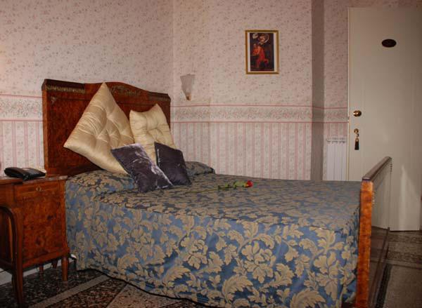 Hotel Caravaggio Rzym Pokój zdjęcie